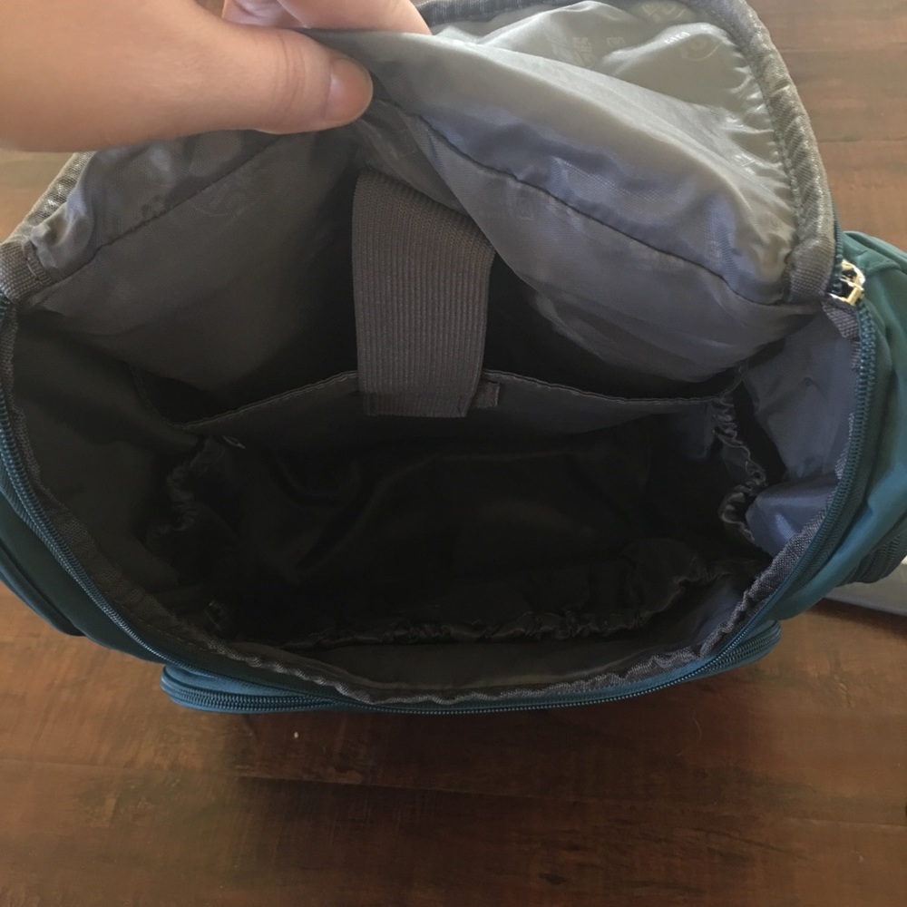 *Only 1 left* Backpack style diaper bag 🎒 👶 - Picture 4 of 4